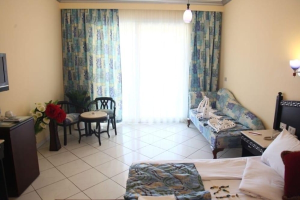 Hotel King Tut Aqua Park Beach Resort (Hurghada)